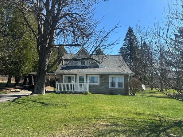 205 E Maine Rd, Johnson City, NY 13790