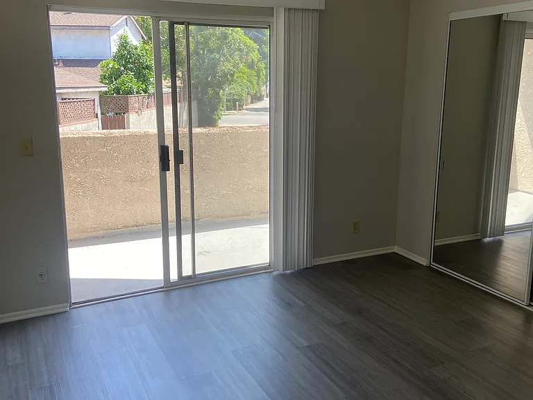 600 N Whitnall Hwy — Photo 12