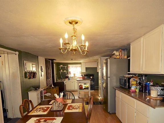 3rd image of 1001 Tecolote St