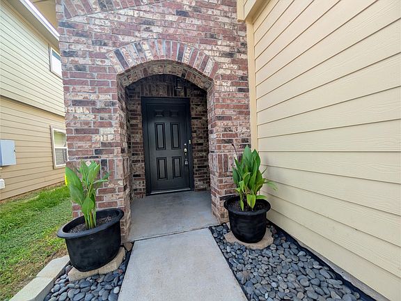 5th image of 3508 Wickham Ln