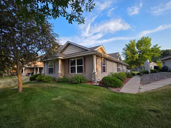827 Winsome Way, Isanti, MN 55040