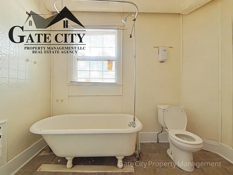 224 N Dunleith Ave — Photo 9