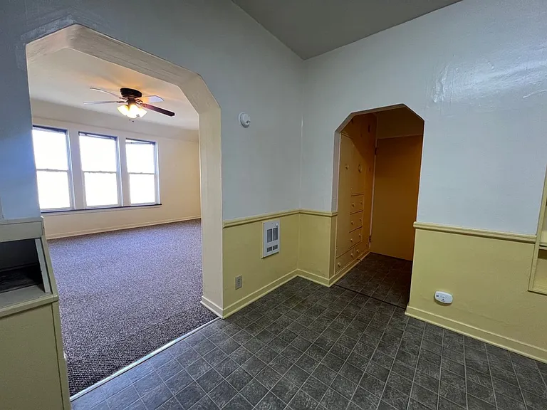 416 N Pine St — Photo 6