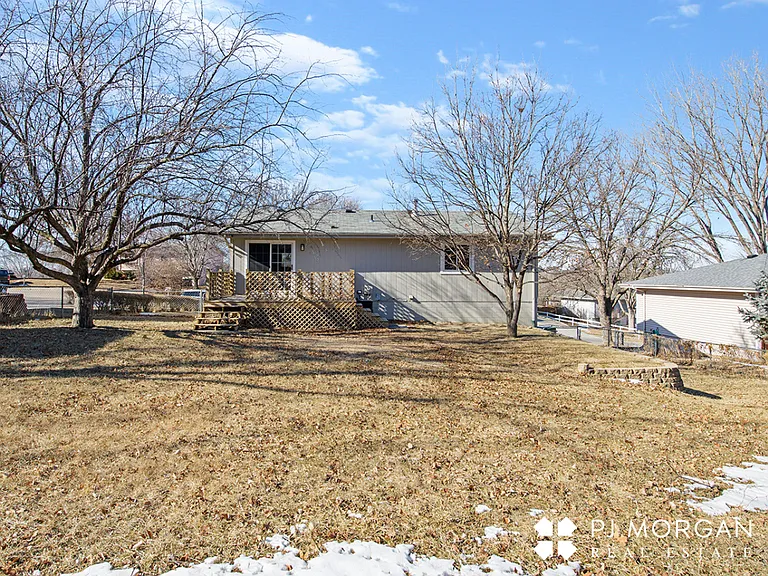 4107 N 213th Cir — Photo 18