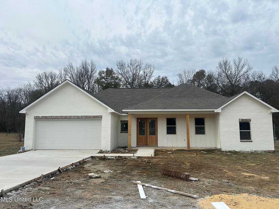1st image of 2321 N Pine Lea Dr