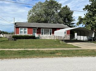 407 N Henrietta St, Effingham, IL 62401
