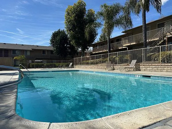 Dakota Creek Apartments — Photo 10