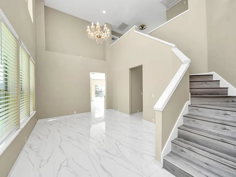 11027 Dellrose Crossing Dr — Photo 4