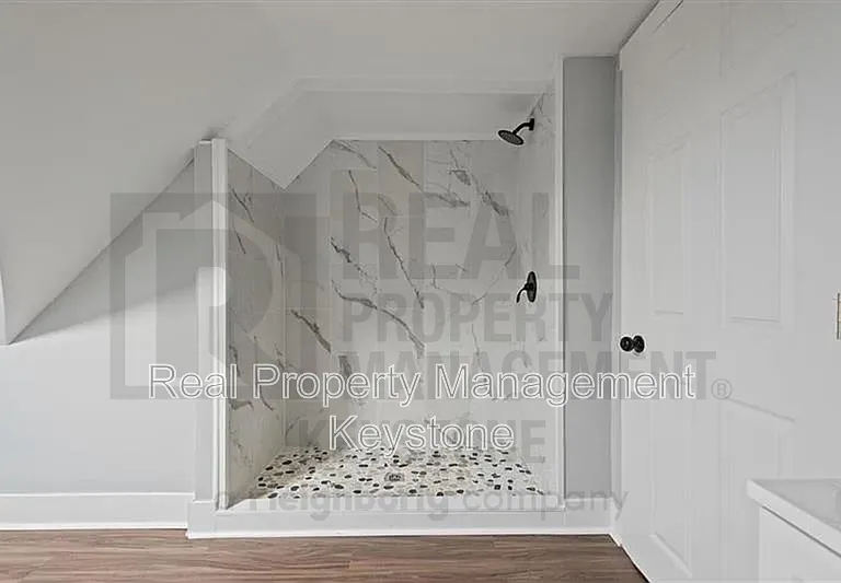 6319 Saint Marie St — Photo 37