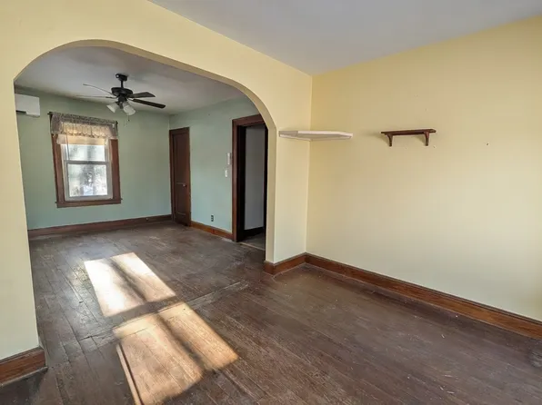 (undisclosed Address), Turners Falls, MA 01376