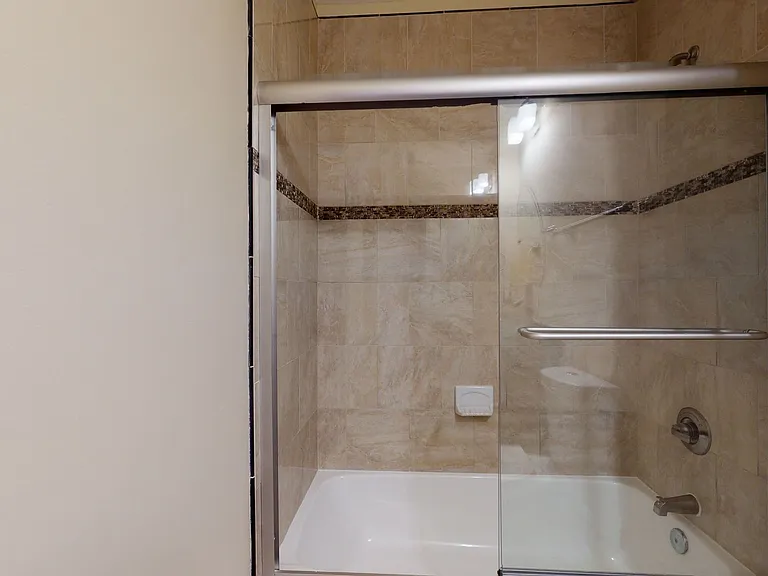 1230 Owen Pl NE — Photo 30