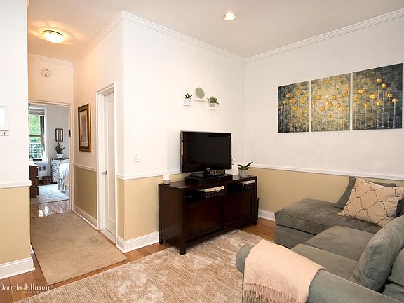 2nd image of 133 E 30th St APT 4D