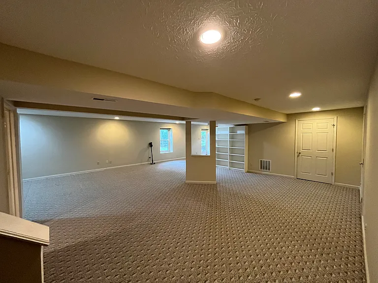 6400 Belmont Park Ct — Photo 28