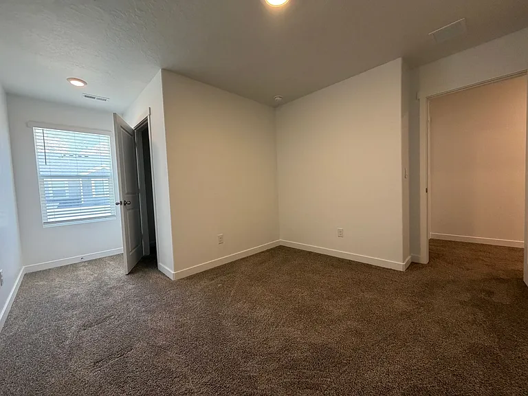 1378 S 3640 E — Photo 13