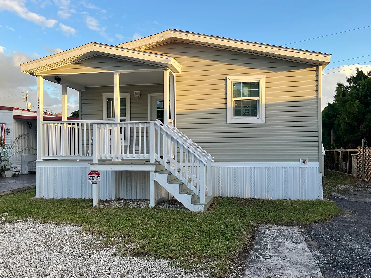 2 bed, 2.0 bath, 1179 sqft, $2,400 — Photo 3