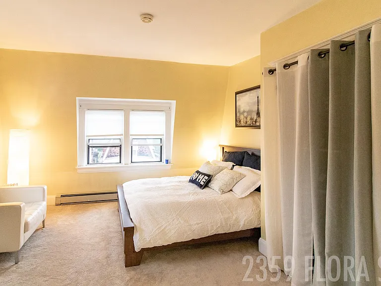 2359 Flora St — Photo 8