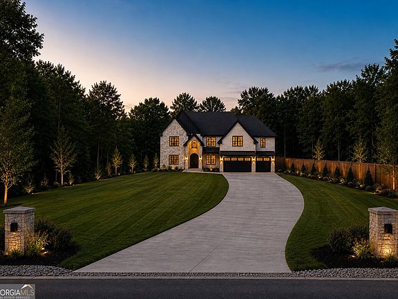 2nd image of 3275 Smithtown Rd