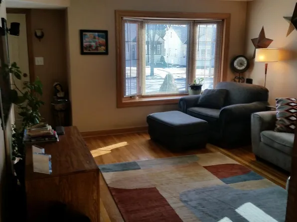 3723 S 18th St, Milwaukee, WI 53221