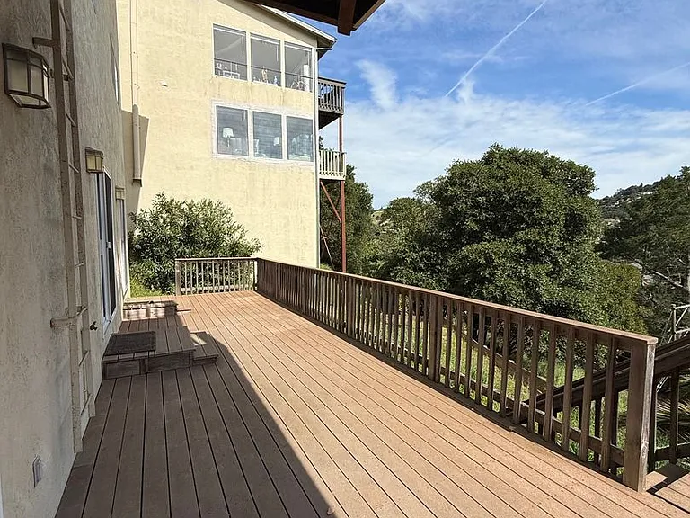 55-57 Bayo Vista Way — Photo 25