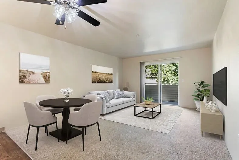 Brentwood Apartments — Photo 3
