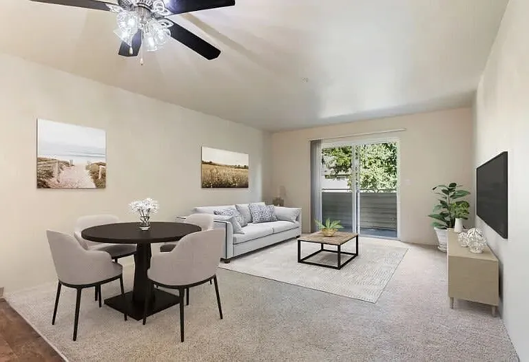 Brentwood Apartments — Photo 3