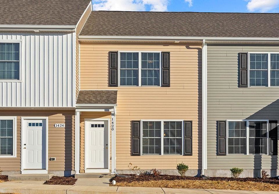1st image of 1420 Woodrow Cir