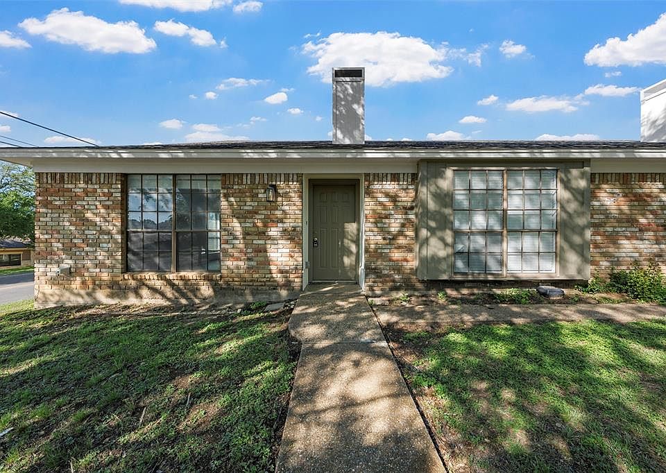 1st image of 300 Mill Creek Cir #300