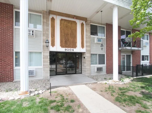9204 Bumble Bee Dr APT 1H, Des Plaines, IL 60016