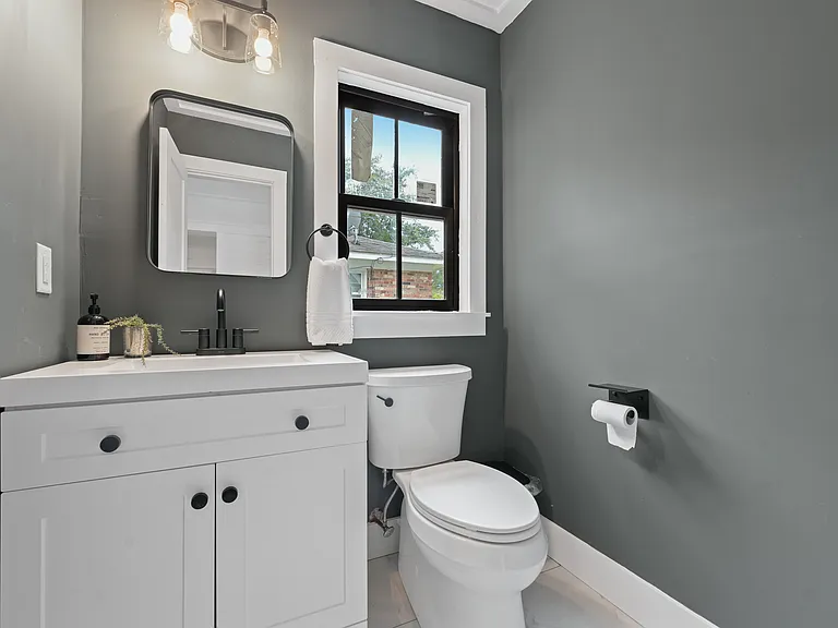 1215 Byron Rd — Photo 17