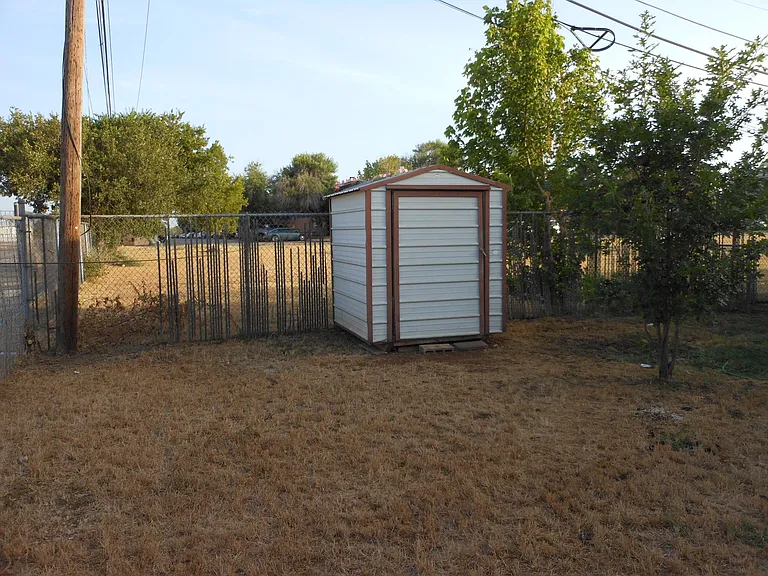 333 Briarwood Dr — Photo 14