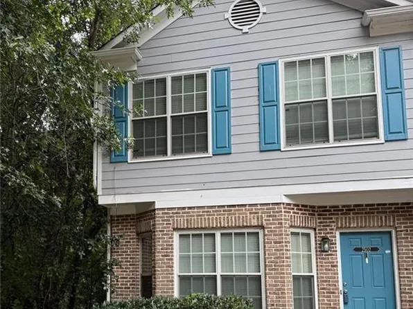 2502 Walden Lake Dr, Decatur, GA 30035