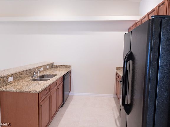 4th image of 902/904 SE 6th Court Cpe