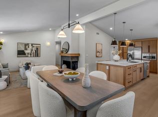 20850 Collins St, Woodland Hills, CA 91367