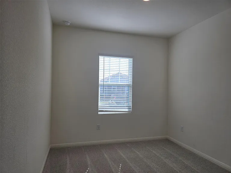 624 Wesley Miller Ln — Photo 9