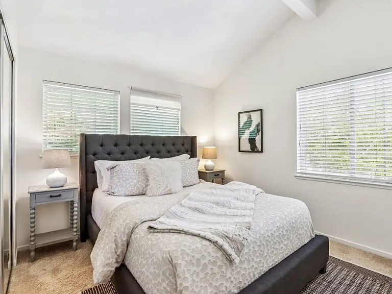 108 Arbor Way — Photo 6