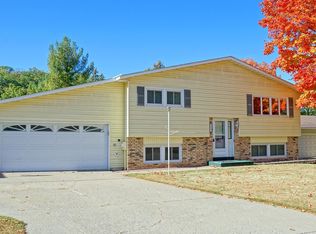 2124 Gernentz Ln, Red Wing, MN 55066