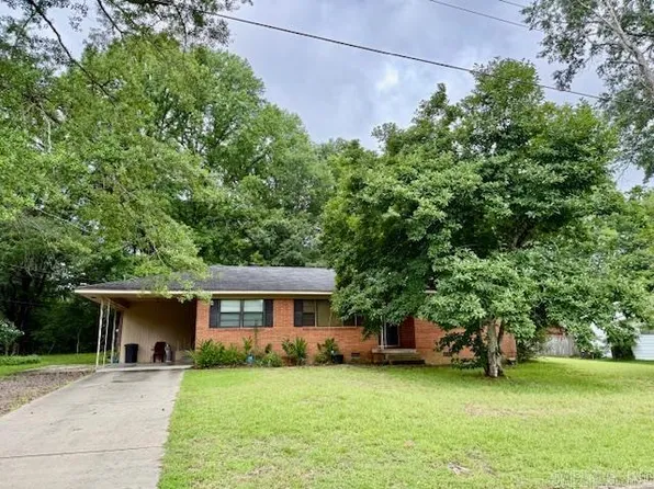 1010 S 27th St, Arkadelphia, AR 71923