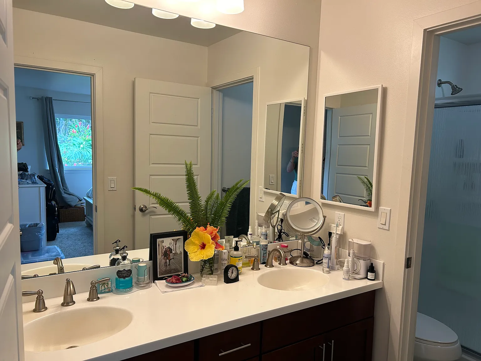 3 bed, 1322 sqft, $5,250 — Photo 4