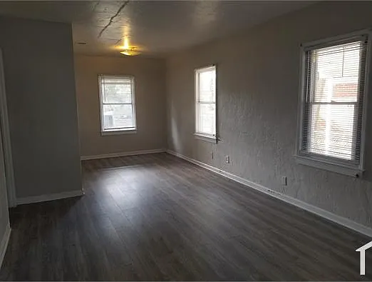 868 Bunker Hill Blvd — Photo 5
