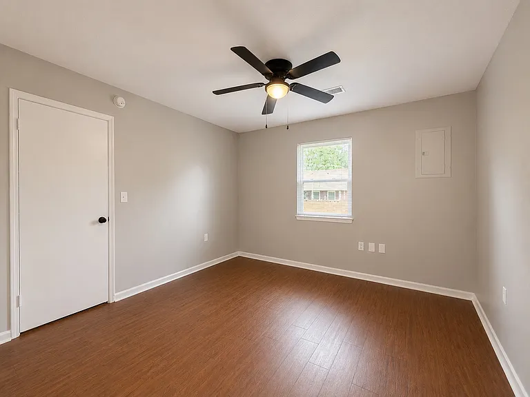 1170 Miller St #2 — Photo 7