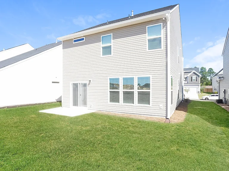 582 Count Fleet Ct — Photo 15
