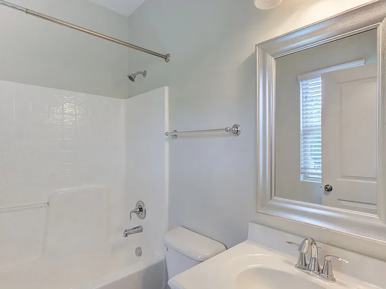 1637 Crafton Way — Photo 24