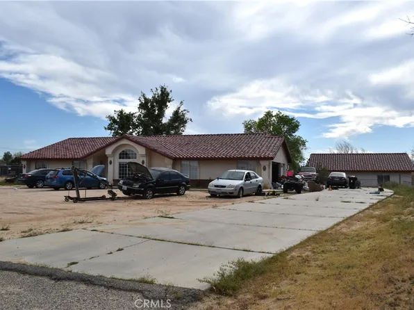 19485 Kinai Rd, Apple Valley, CA 92307