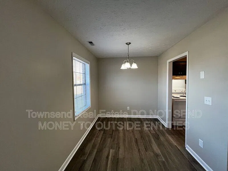 1 bed, 1.0 bath, 950 sqft, $775 — Photo 4