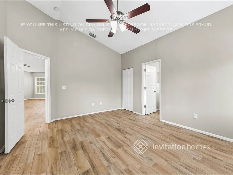 1517 Chepacket St — Photo 5