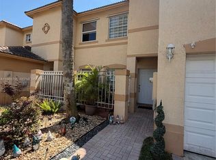 809 NW 170th Ter #26, Pembroke Pines, FL 33028