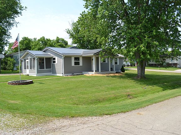 2nd image of 3300 Rebecca Dr