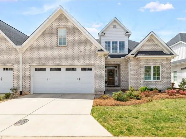 2811 Elim Shores Ter, Greensboro, NC 27410