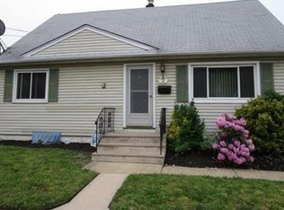 20 Barkalow St, South Amboy, NJ 08879