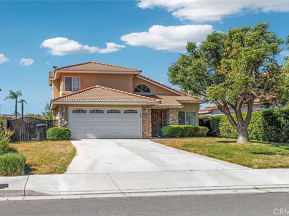 2nd image of 550 Bruin Dr